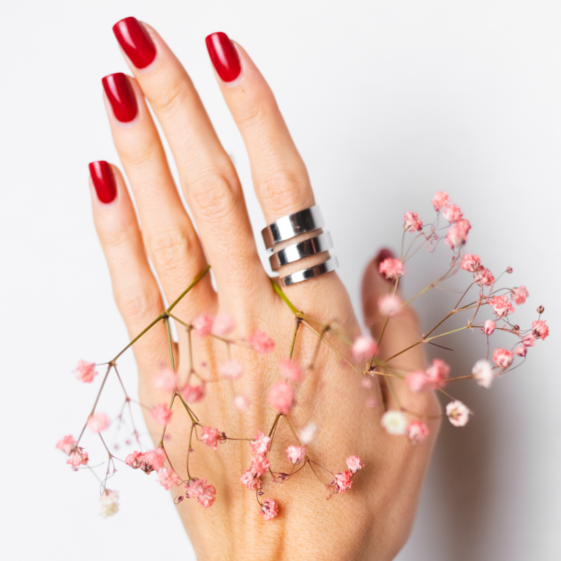 red nailpolish